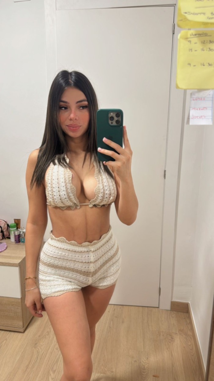 647311745 | TATIANA | Escort