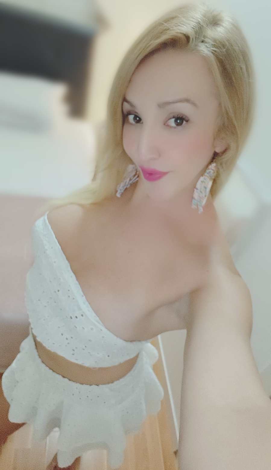 672896249 | JESSY | Transexual