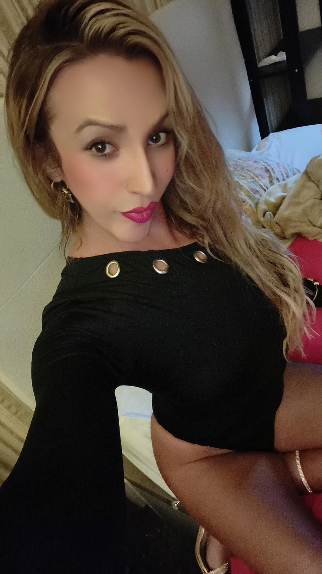 672896249 | JESSY | Transexual