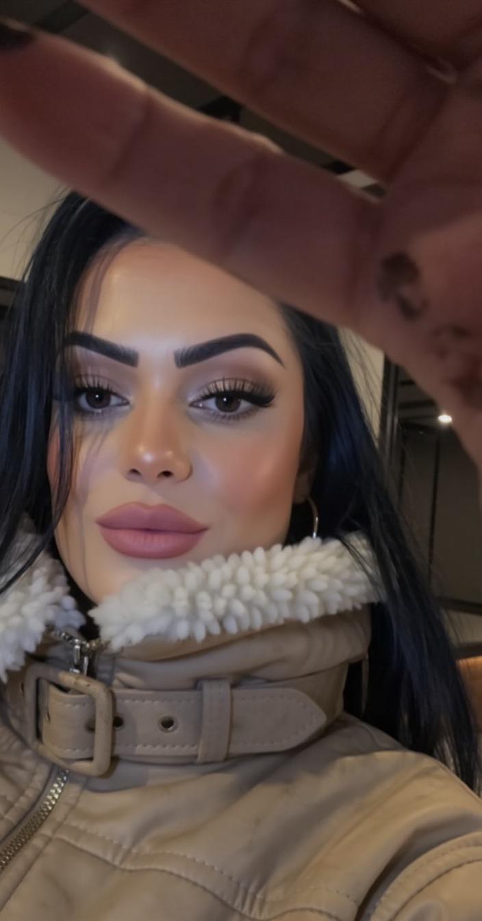 613800625 | PATY | Chica