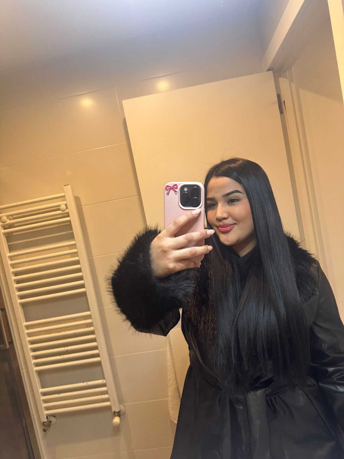 613900849 | ESTEFANIA | Chica