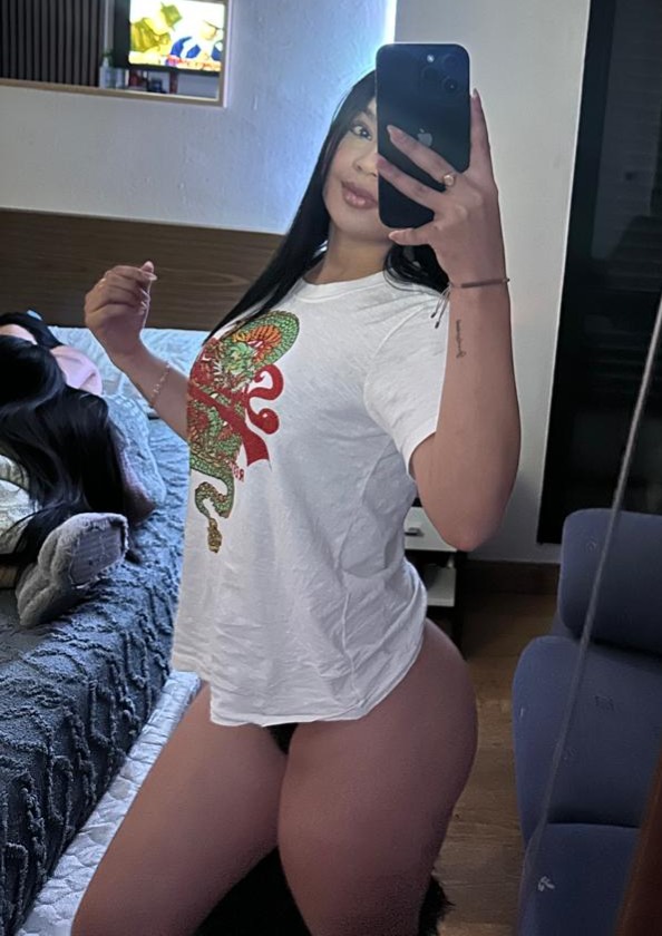 613399940 | KARINA | Chica