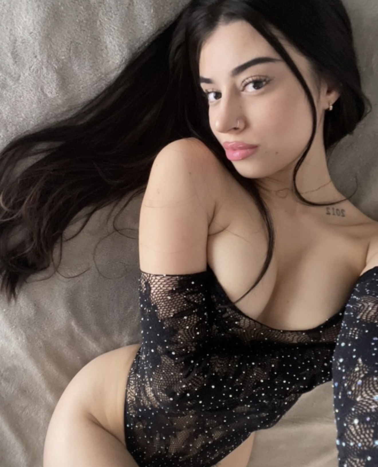 613659228 | COLOMBIANA | Chica