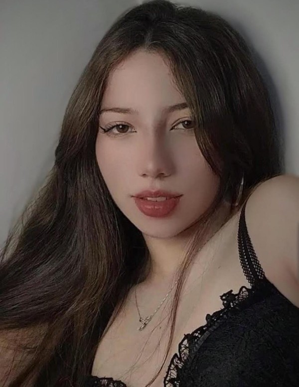 614865287 | LUCIA | Chica