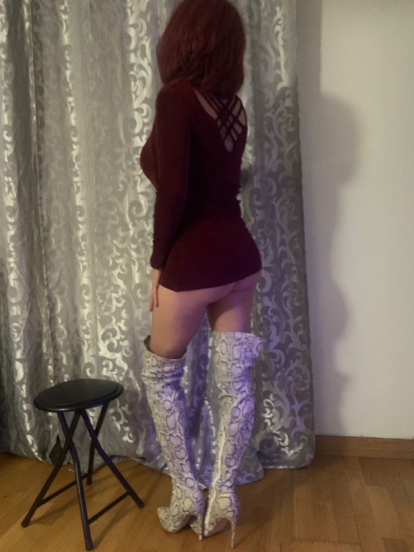 677784734 | JENNY | Chica