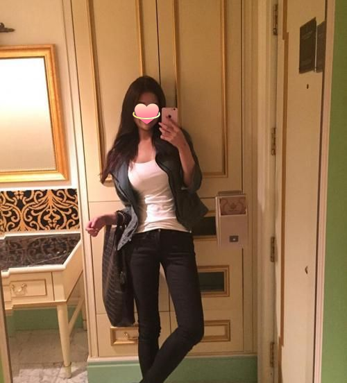 643587033 | LUNA | Chica