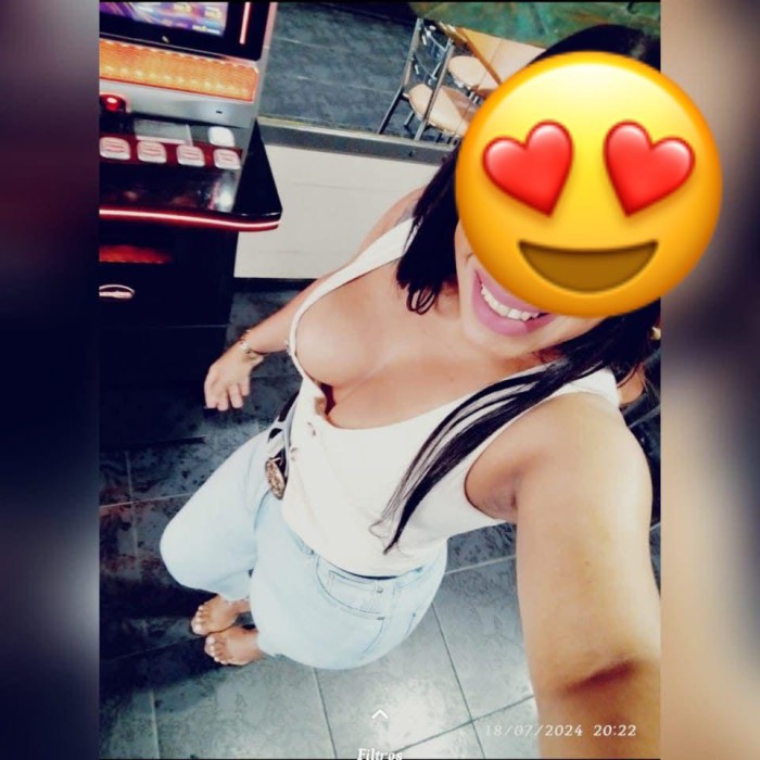 604210818 | KARLA | Chica