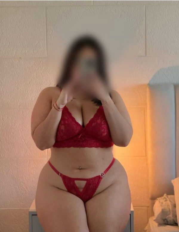 611203956 | PAMELA | Chica