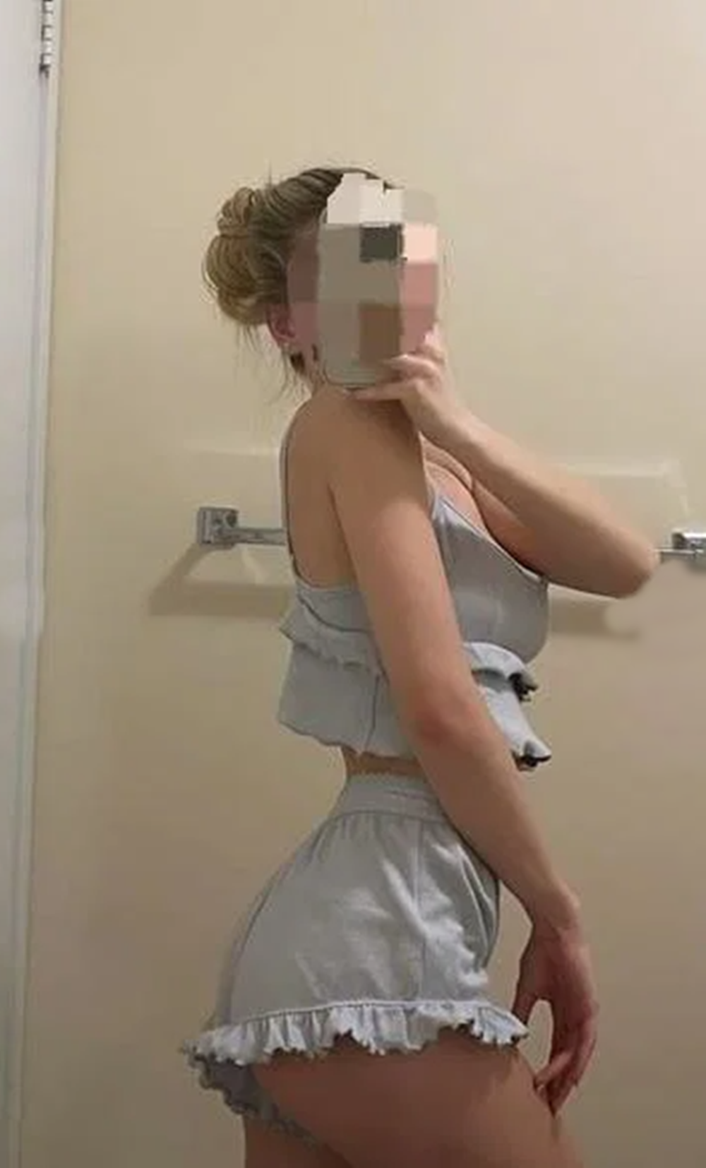 663164242 | TAMI | Chica