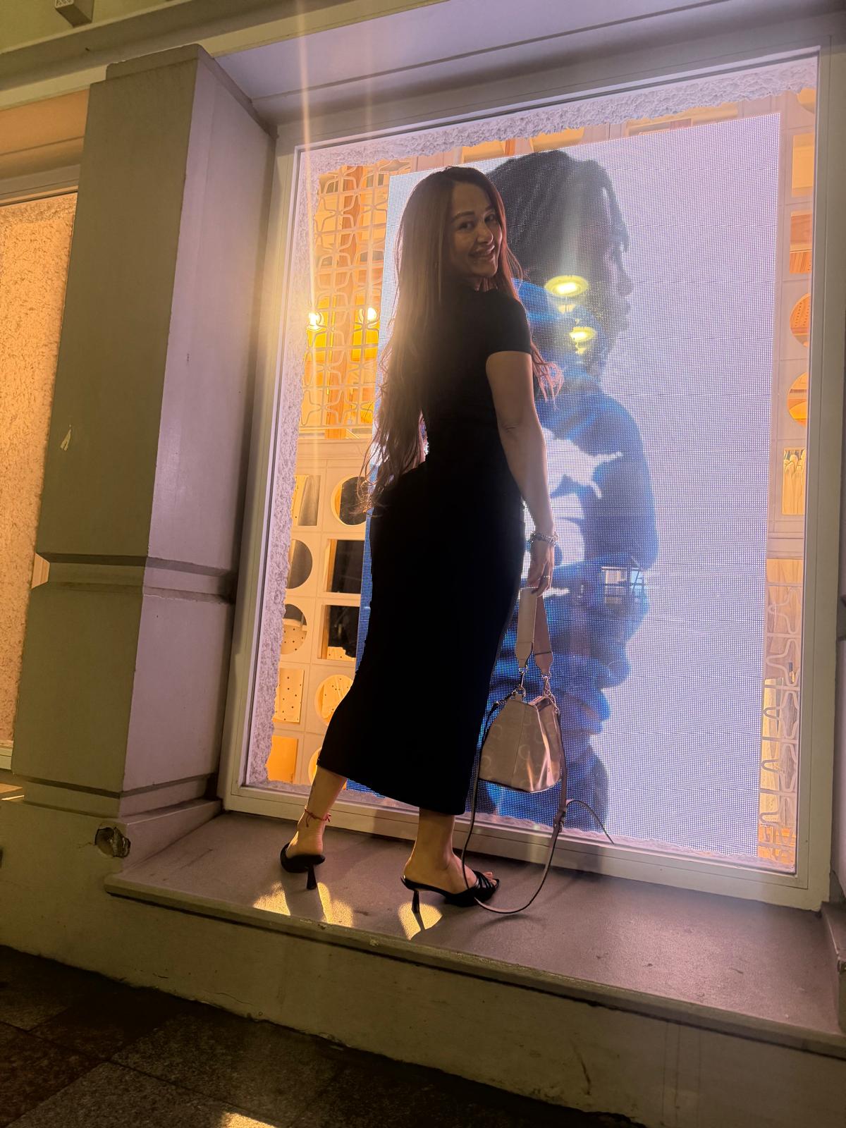 677865609 | DANIELA | Chica