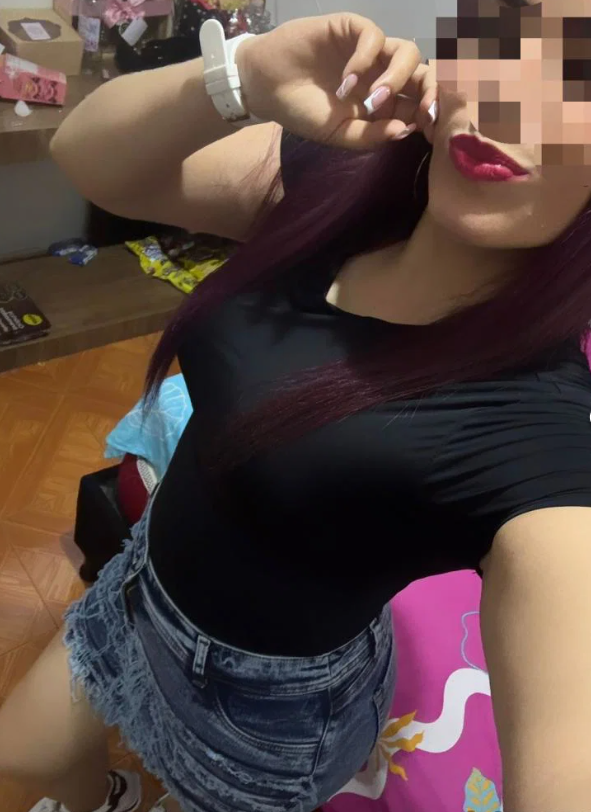 606681637 | LAURA | Chica