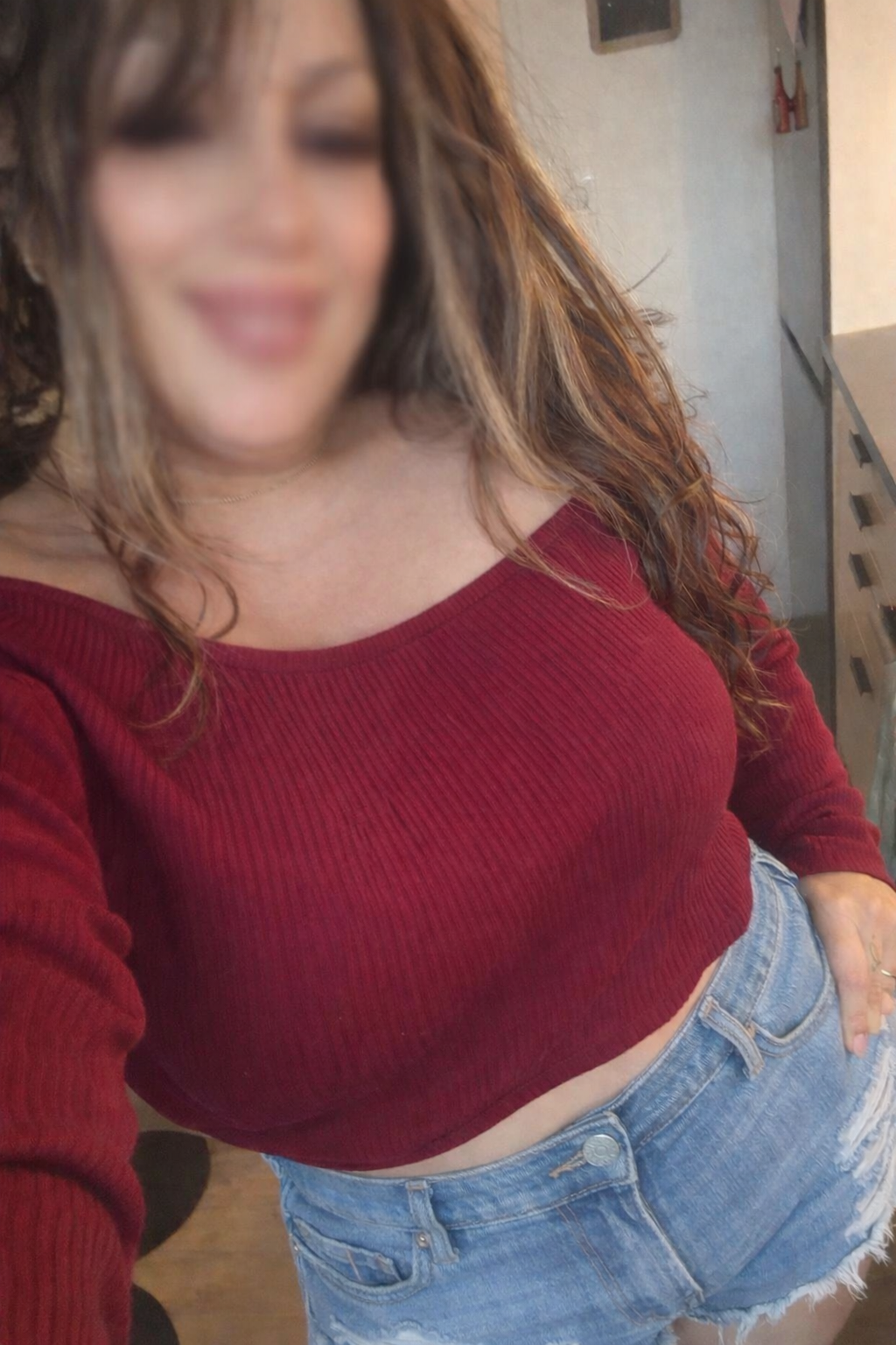 658090142 | NAYRA | Chica