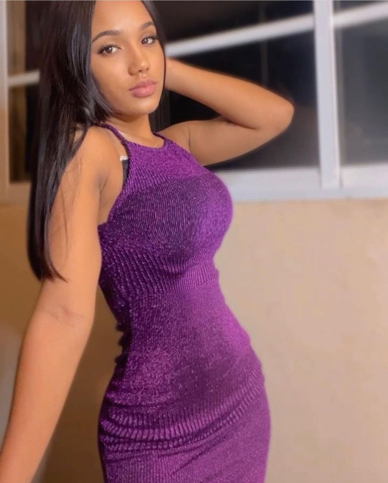 667595510 | LETICIA | Chica