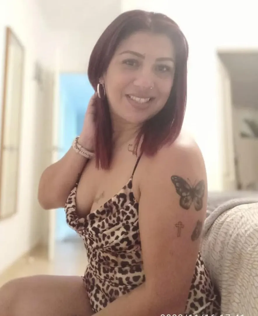 641152478 | KATIUSKA | Chica