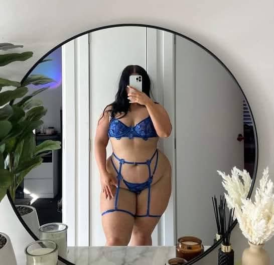 641372739 | ERIKA | Chica