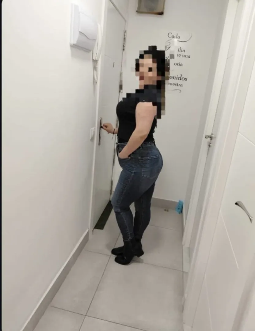 631899363 | CAMILA | Chica