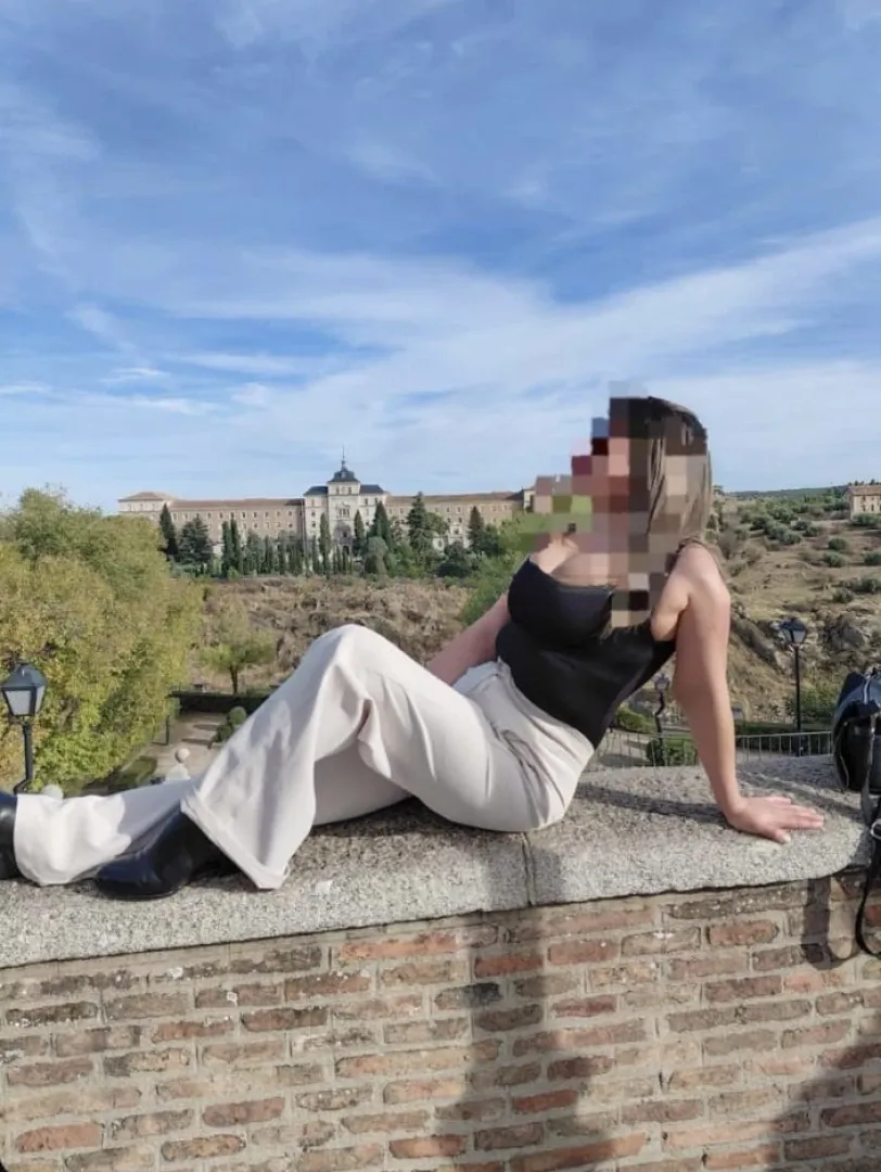 631899363 | CAMILA | Chica