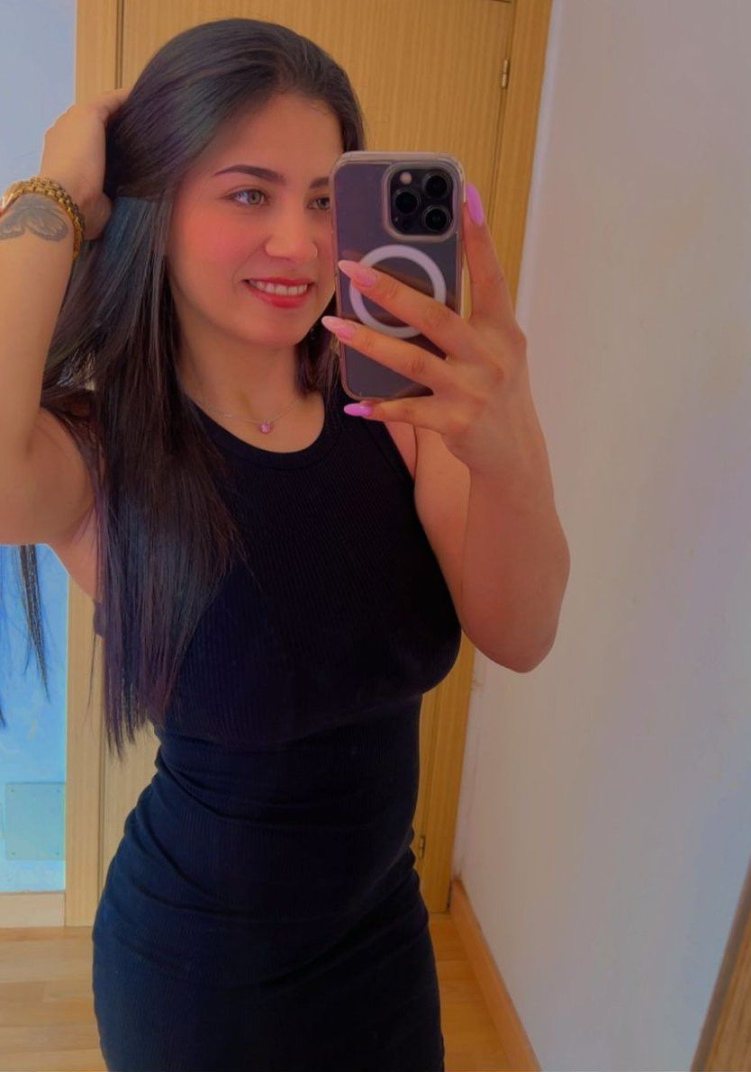 615748873 | PAMELA | Chica