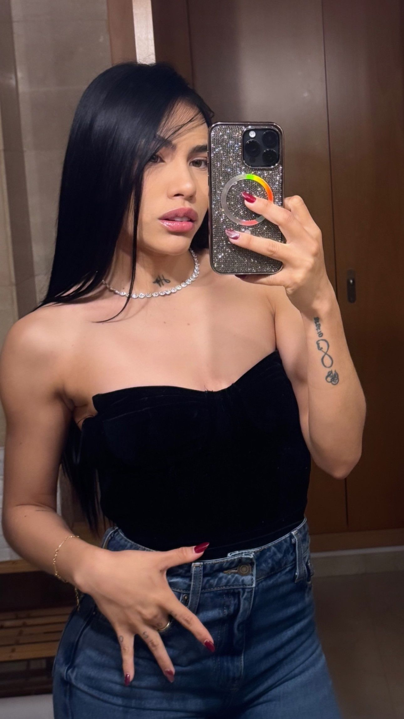 643434721 | XIMENA | Chica