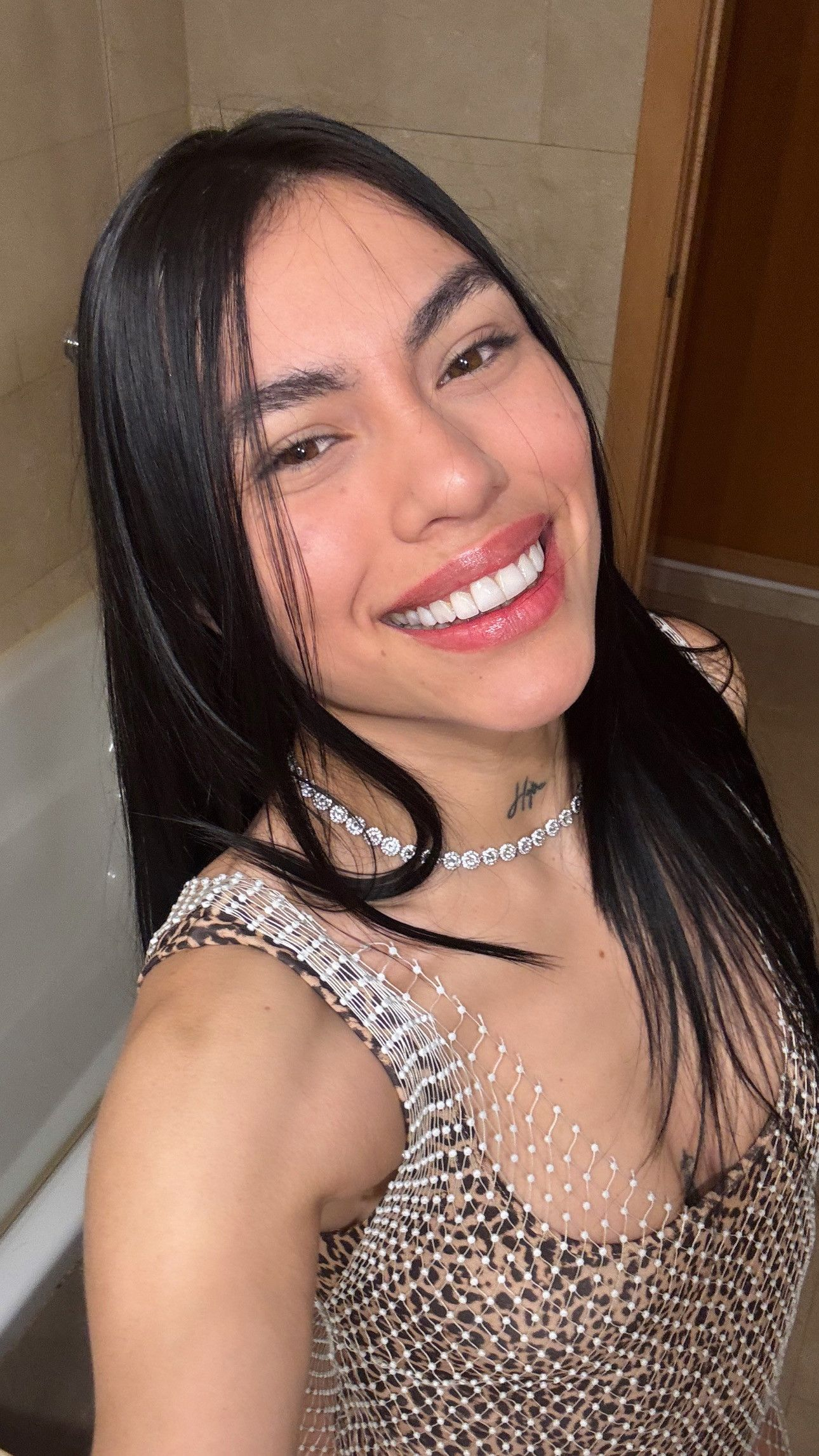 643434721 | XIMENA | Chica