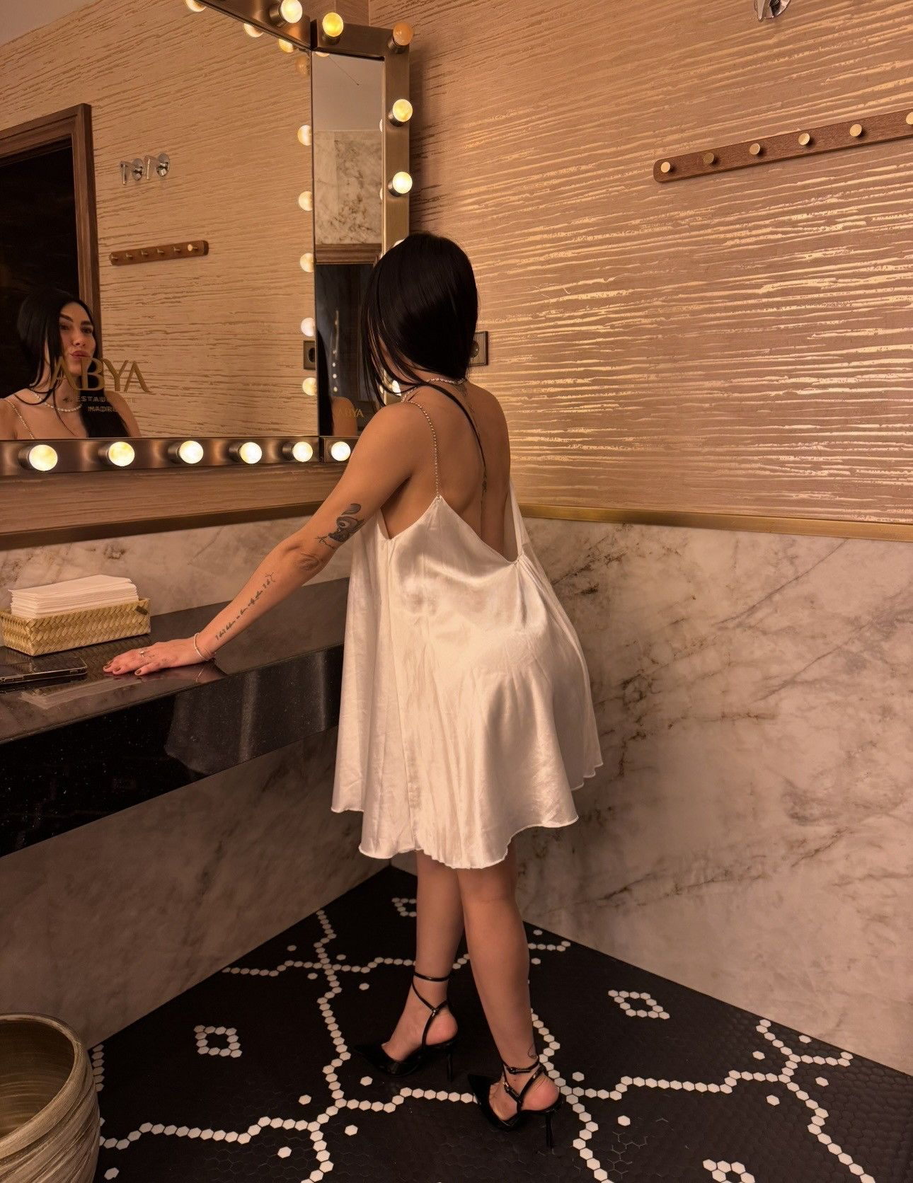 643434721 | XIMENA | Chica