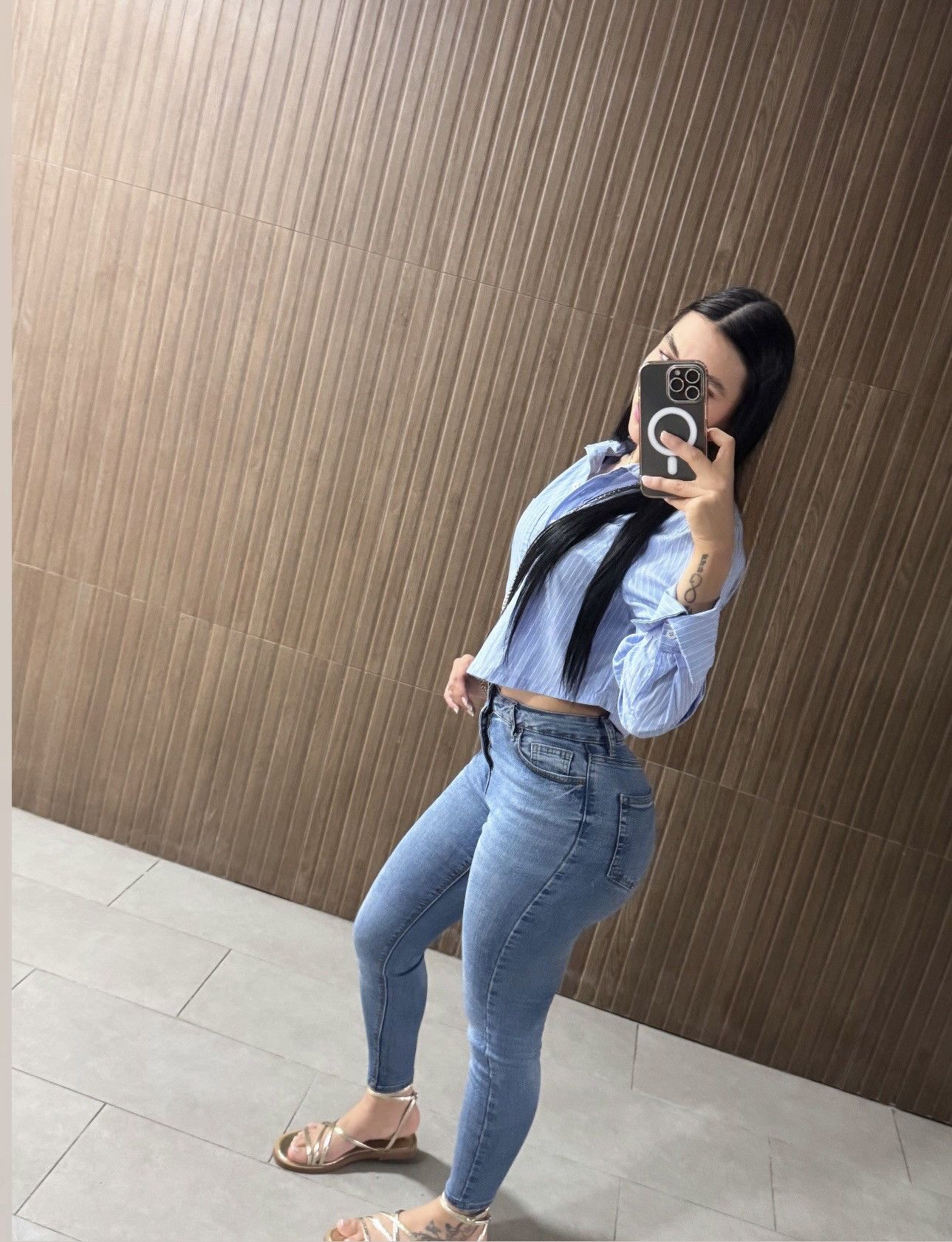 643434721 | XIMENA | Chica