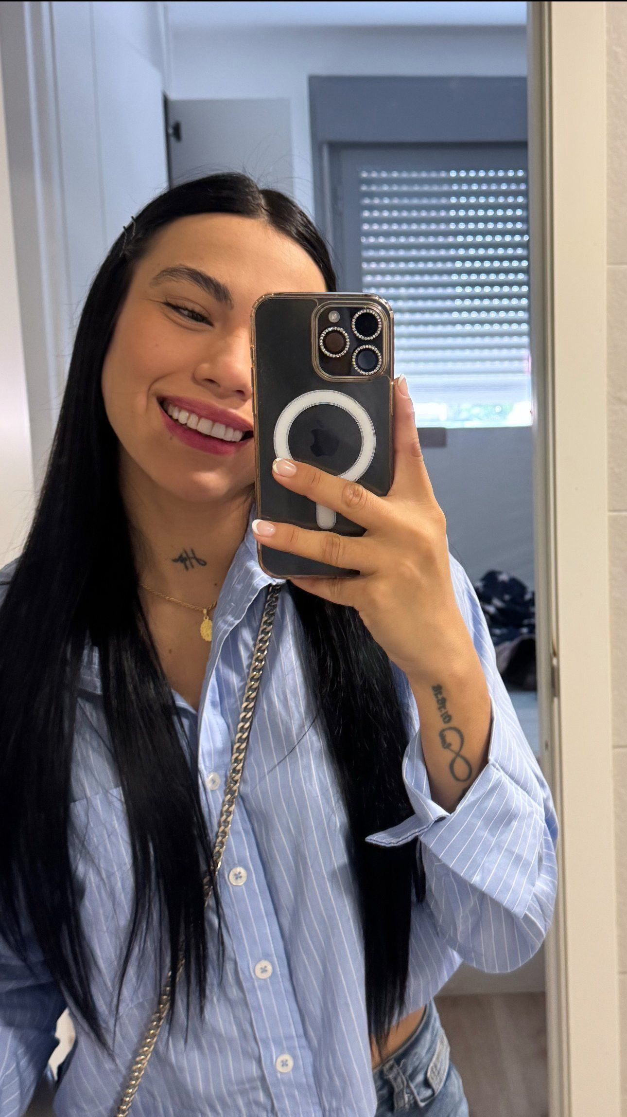 643434721 | XIMENA | Chica