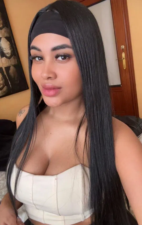 613314267 | NIKOL | Chica