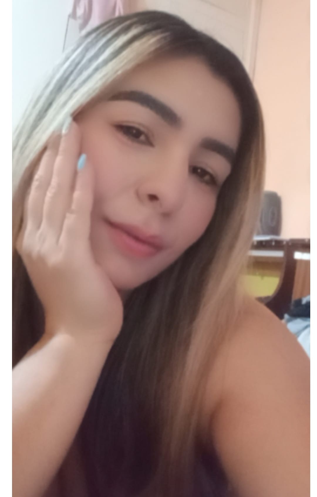 612482859 | VANESSA | Chica