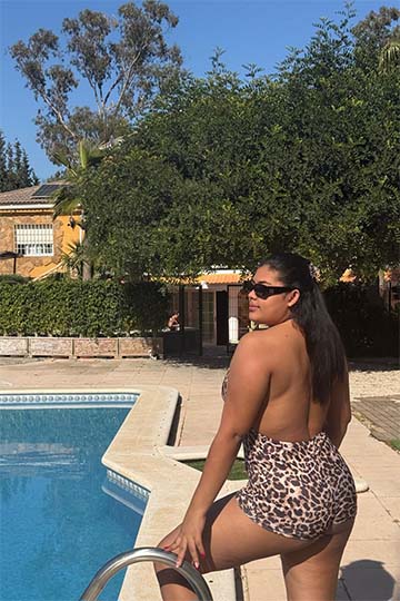 680687637 | ANGELA | Chica