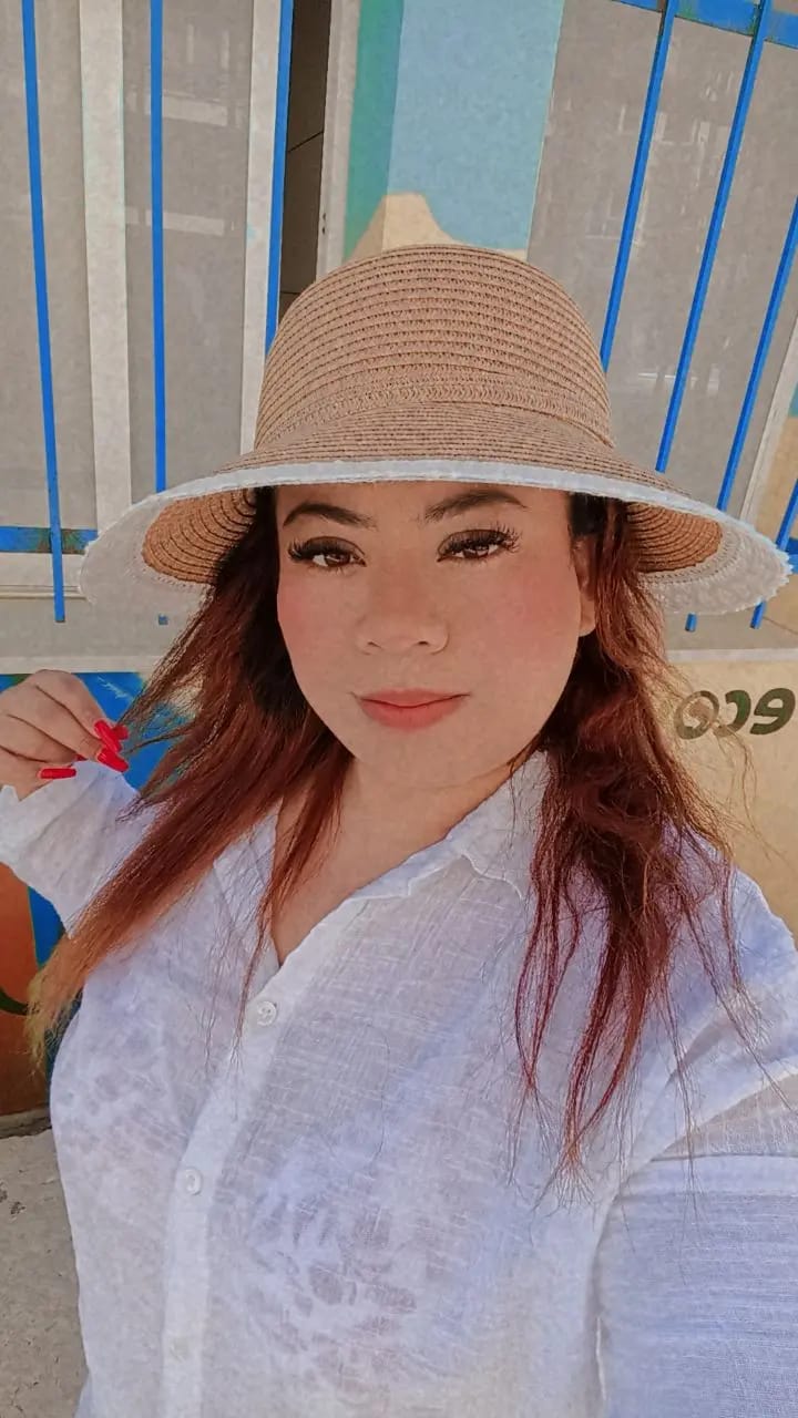 742095471 | MARIMAR | Chica