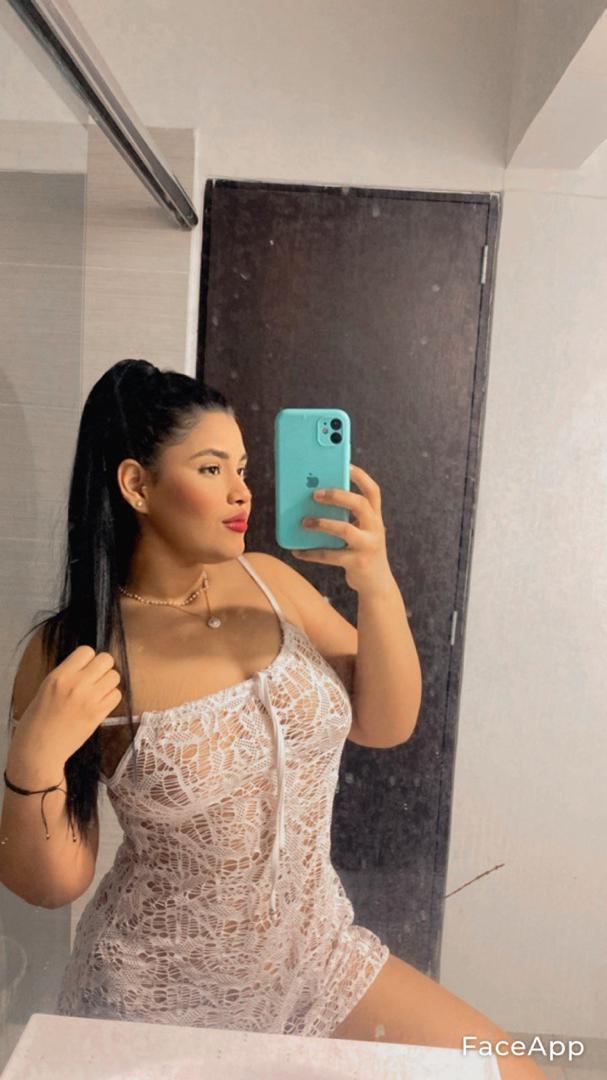 651696746 | SOFIA | Chica