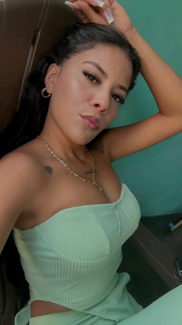 651693834 | CRISTAL | Chica