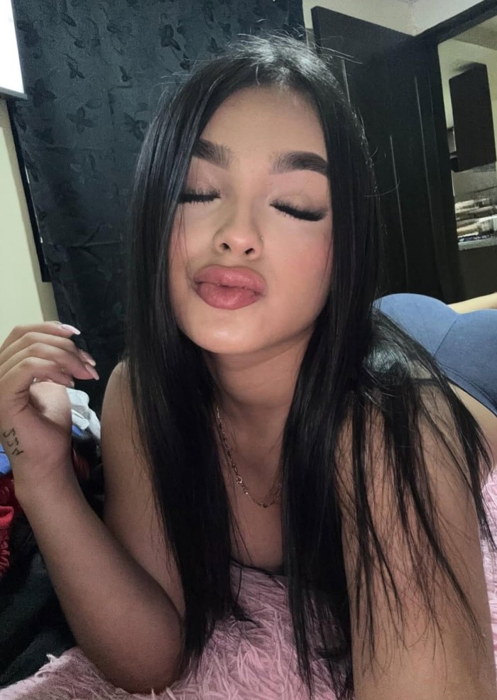 613772377 | LUCIANA | Chica