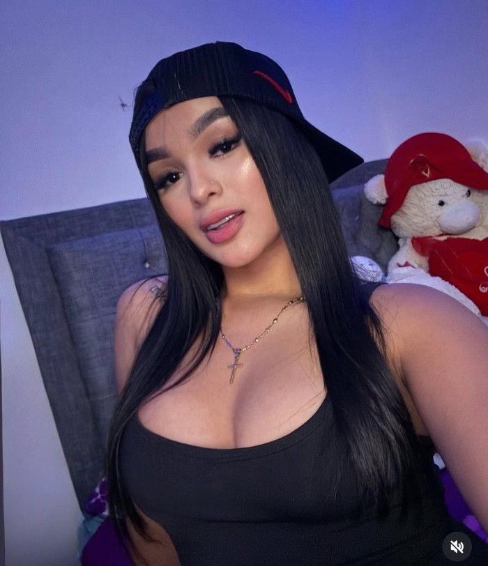 613772377 | LUCIANA | Chica