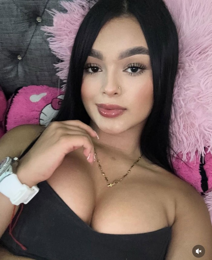 613772377 | LUCIANA | Chica