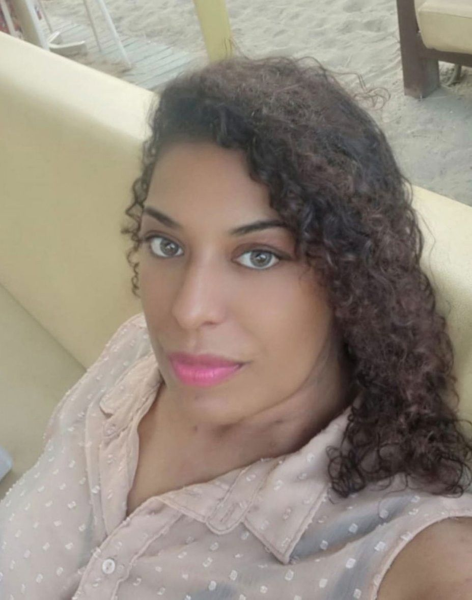 602446592 | Cris | Chica