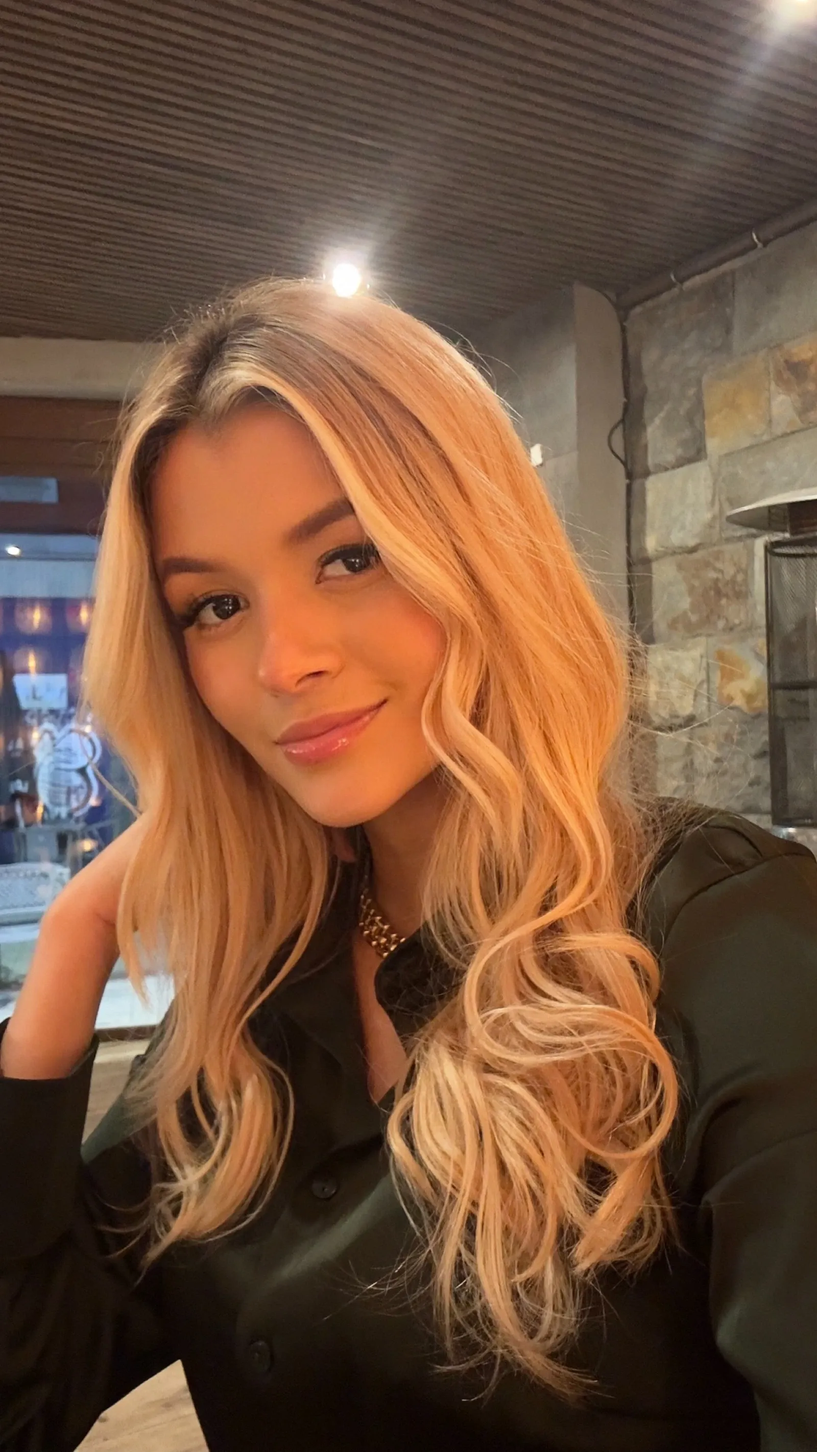 642076807 | BRUNA | Chica