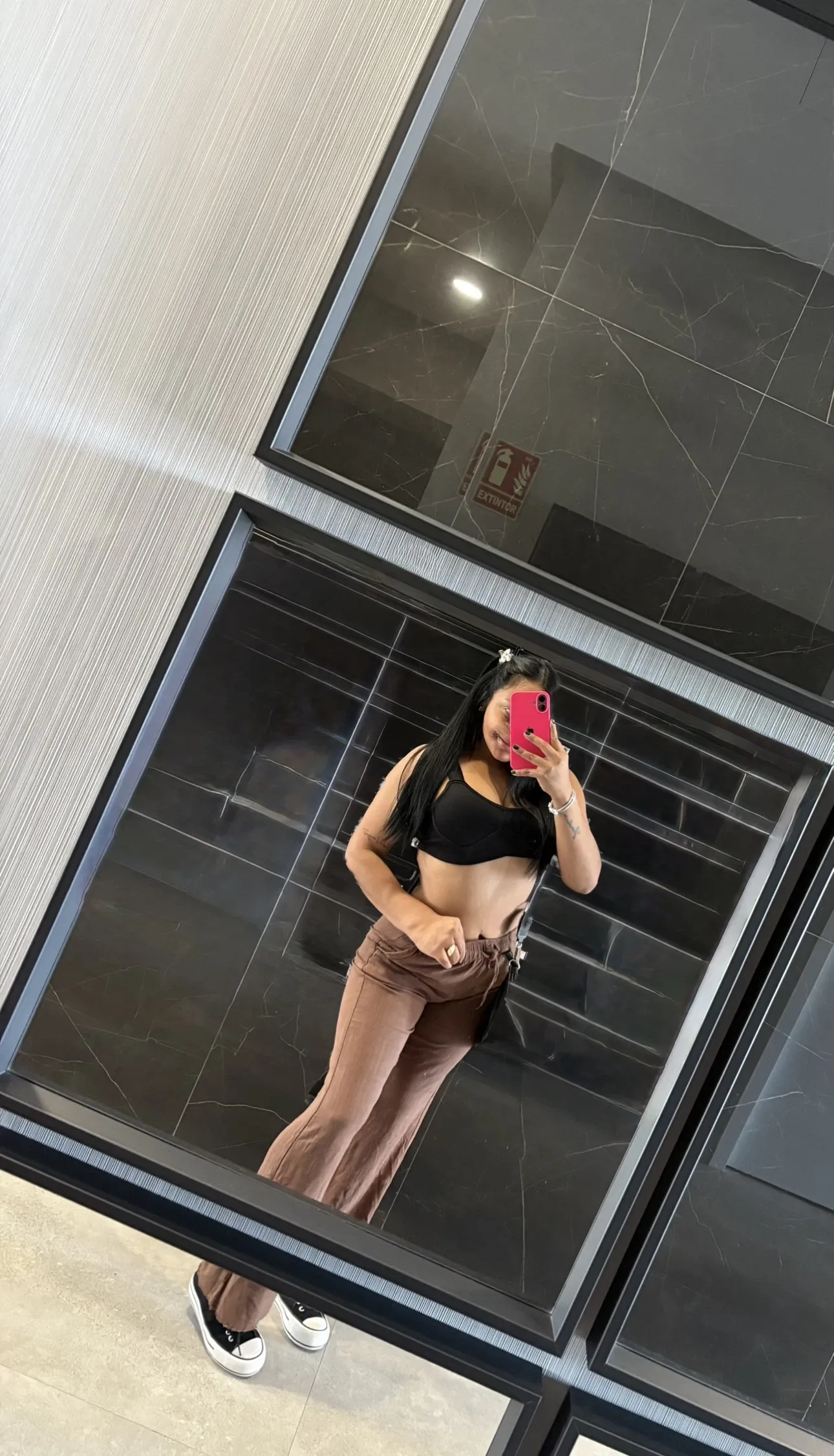 613248957 | MELANI | Chica