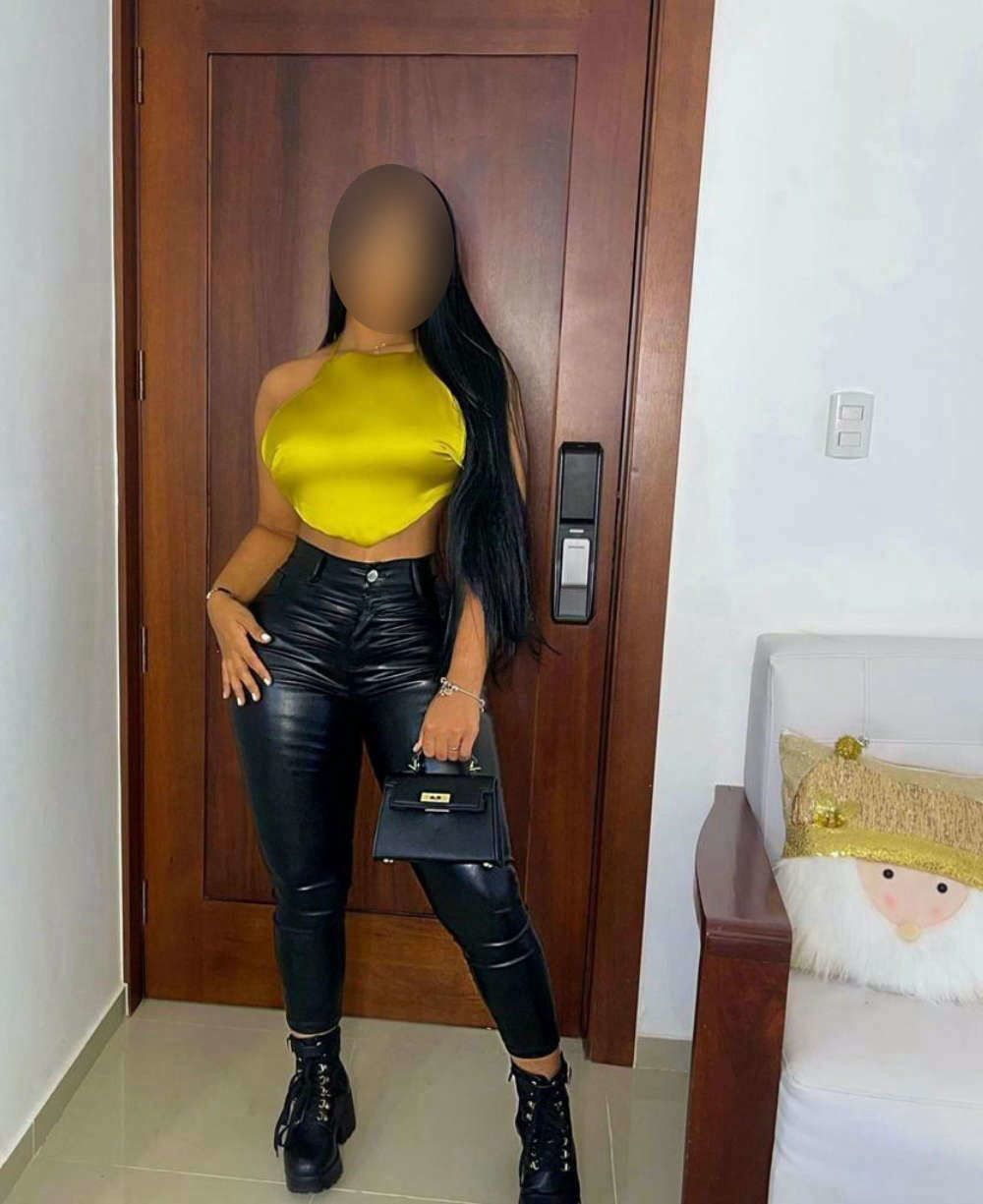 602155829 | GENESIS | Chica