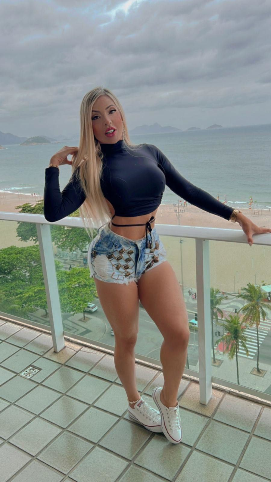 622075969 | BARBIE | Chica