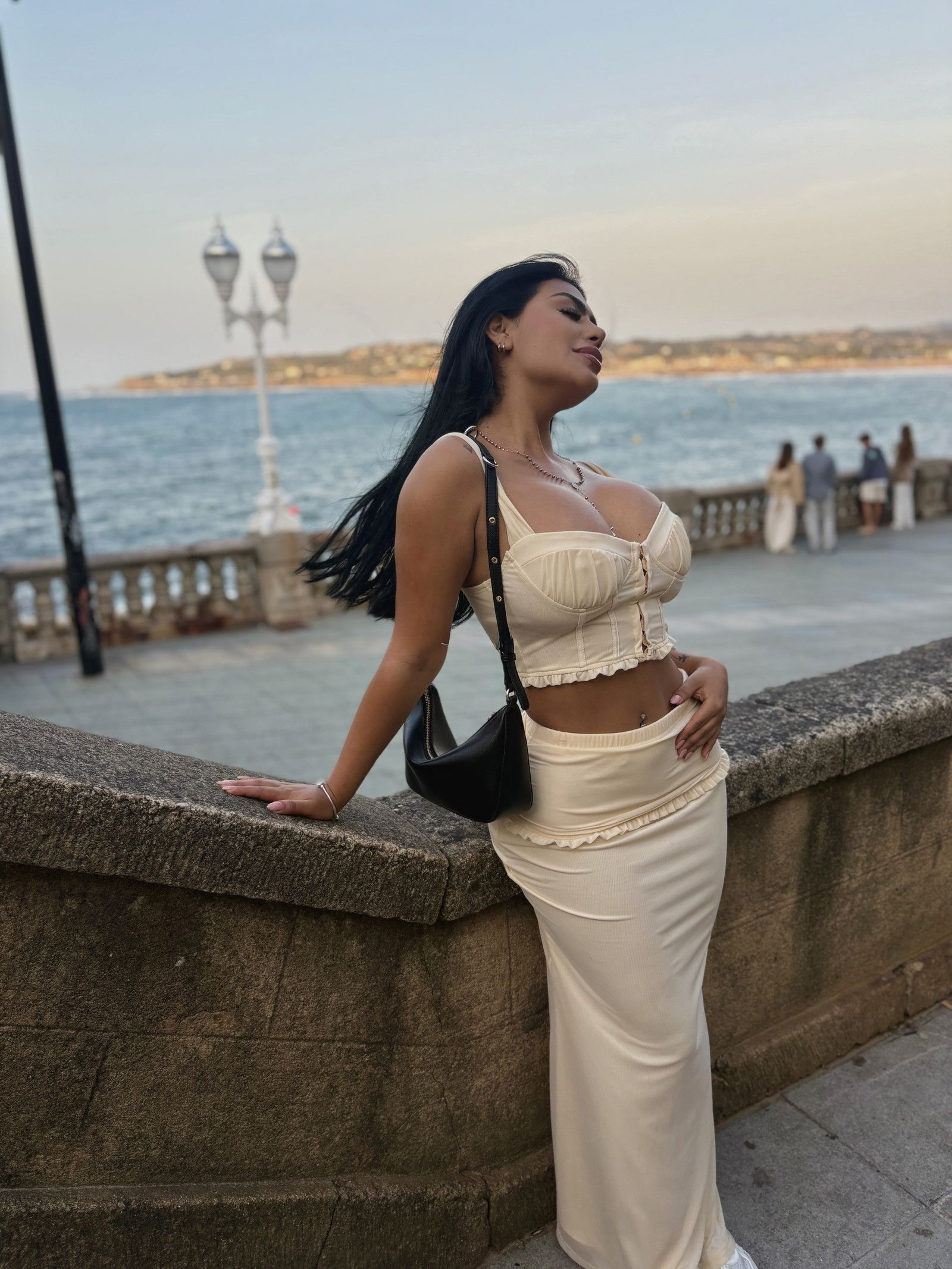 603723835 | ESMERALDA | Chica