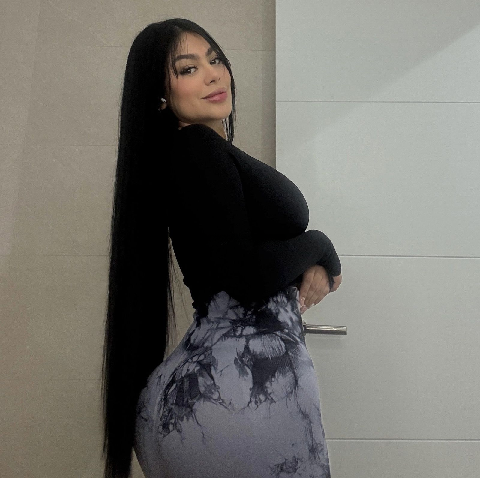 603723835 | ESMERALDA | Chica