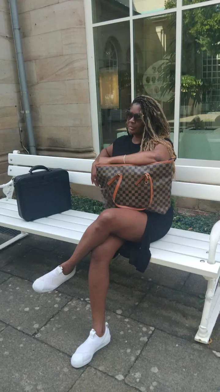 612400843 | MELISSA | Chica