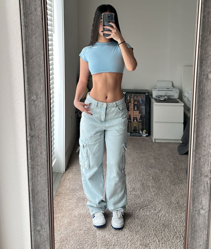 644183744 | LUNA | Chica