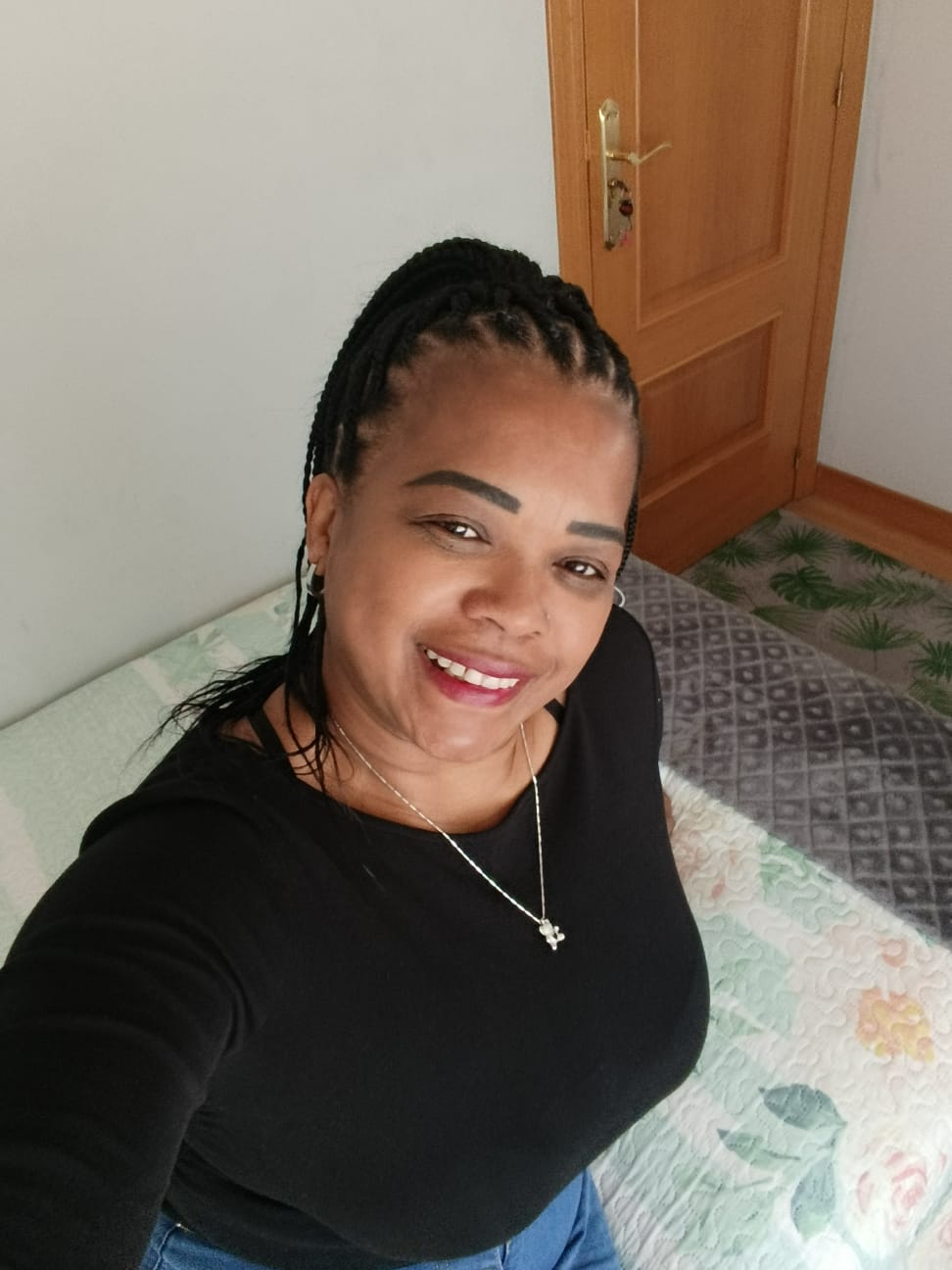 641741501 | LUZMA | Chica