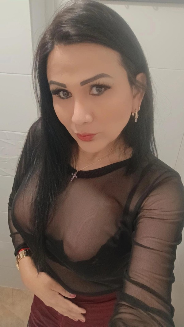 634088354 | EVA | Chica