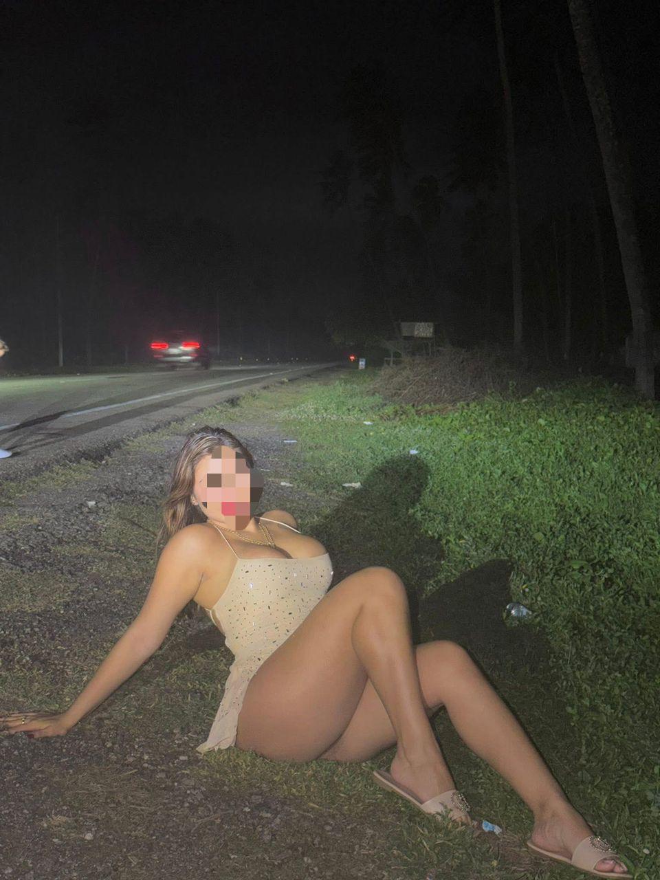 661600668 | ABRIL | Chica