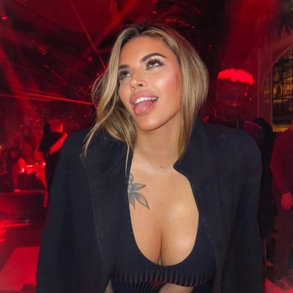 632482037 | ZOE | Chica