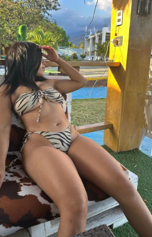 614296037 | YENNIFER | Chica